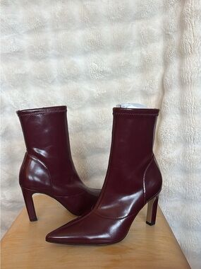Pointed Toe Mid-Calf Heeled Boot in Burgundy